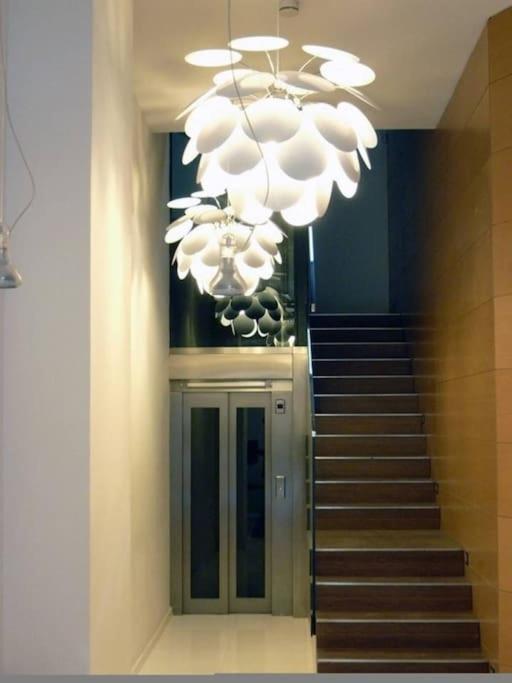Stunning & Modern Penthouse - Rambla - City Centre Apartamento